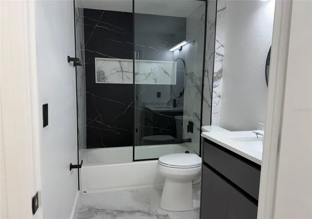Listing Photo 4 - Condo for sale in building located at 12414 Baleria Cv, ORLANDO, FL 32837 - Unit #109