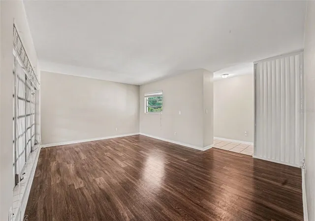 5th image of 521 W Palmeden Dr, Lakeland, FL 33803 | MLS# O6398869