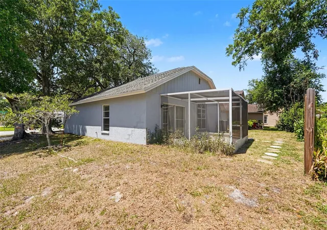 20th image of 8710 Triple Oaks Rd, Temple Terrace, FL 33637 | MLS# O6398871