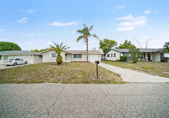 Homes for sale in Port Richey, FL | 7541 Spirea Dr, Port Richey, FL 34668 | MLS# O6398873