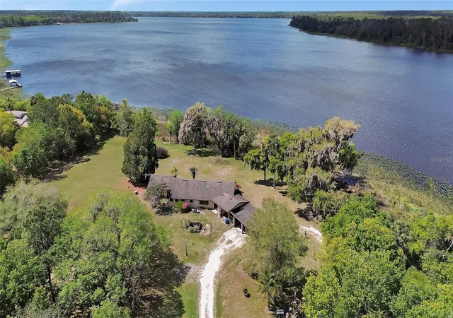 Homes for sale in De Leon Springs, FL | 5268 State Road 11, De Leon Springs, FL 32130 | MLS# V4948487