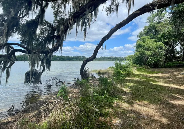 1st image of 1800 Sw 35th Pl, Gainesville, FL 32608 | MLS# GC539419