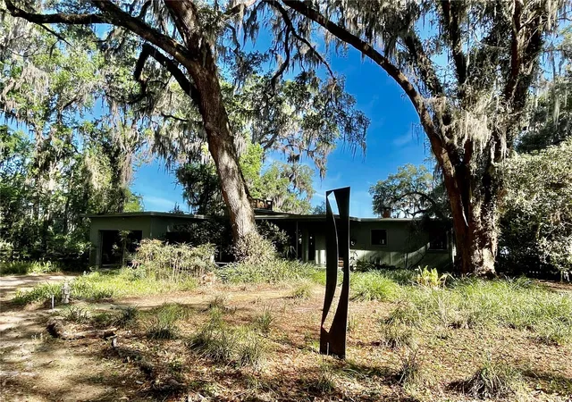 2nd image of 1800 Sw 35th Pl, Gainesville, FL 32608 | MLS# GC539419