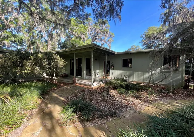 4th image of 1800 Sw 35Th Pl, Gainesville, FL 32608 | MLS# GC539419