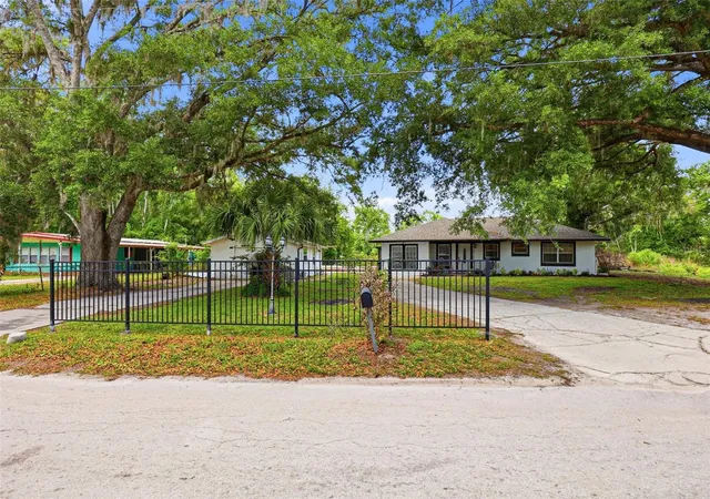 4th image of 30151 Lynne Dr, Wesley Chapel, FL 33543 | MLS# TB8497398