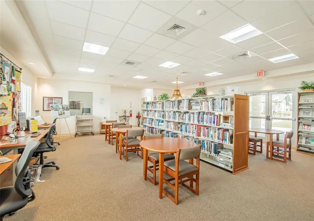 48th image of 809 Oakmont Ave, Sun City Center, FL 33573 | MLS# TB8497413