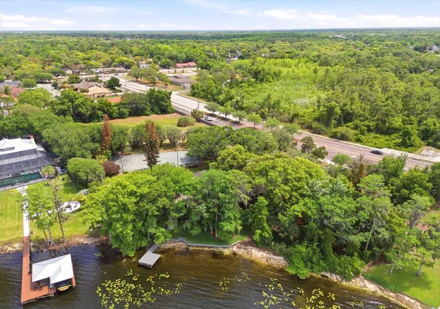 5th image of 4910 E Lake Dr, Winter Springs, FL 32708 | MLS# O6398929