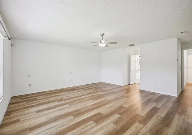 42nd image of 8690 Se 173rd Wisteria St, The Villages, FL 32162 | MLS# O6398930