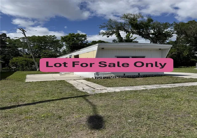 Homes for sale in Palmetto, FL | 2900 8th Ave W #18, Palmetto, FL 34221 | MLS# A4689959
