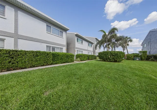Homes for sale in Clearwater, FL | 1351 Gulf Blvd, Clearwater, FL 33767
