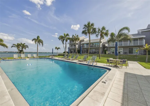 Homes for sale in Clearwater, FL | 1351 Gulf Blvd, Clearwater, FL 33767