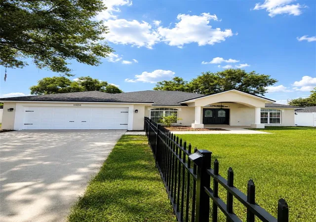 Photo 1 of Single family home for sale at 10058 Se 105th Place, Belleview, FL 34420 | MLS# OM722758 | Listing updated on 2026-09-12