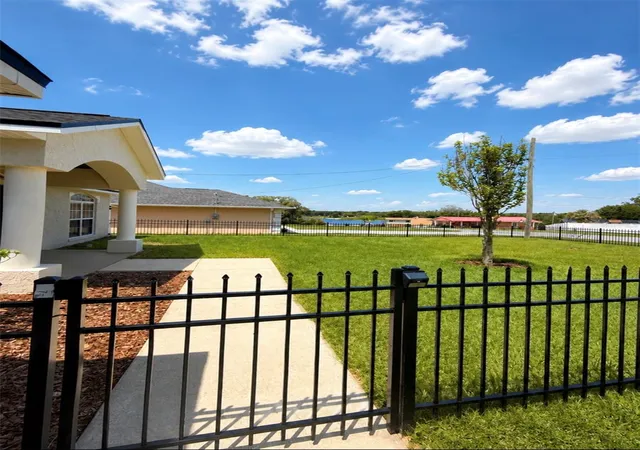 Photo 3 of Single family home for sale at 10058 SE 105th Place, Belleview, FL 34420 | MLS# OM722758 | Listing updated on 2026-09-12