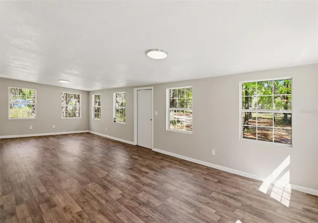 Photo 3 of Manufactured home for sale at 6111 Klare Dr, Keystone Heights, FL 32656 | MLS# OM722763 | Listing updated on 2026-06-26