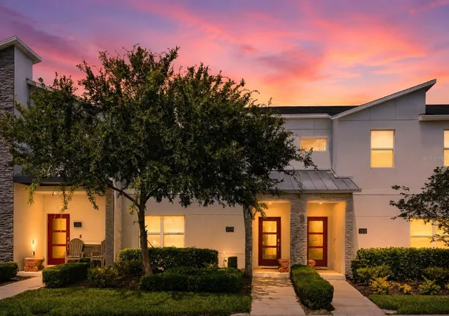 Photo 1 of Townhouse for sale at 374 Ocean Crse Ave, Davenport, FL 33896 | MLS# S5147801 | Listing updated on 2026-09-28