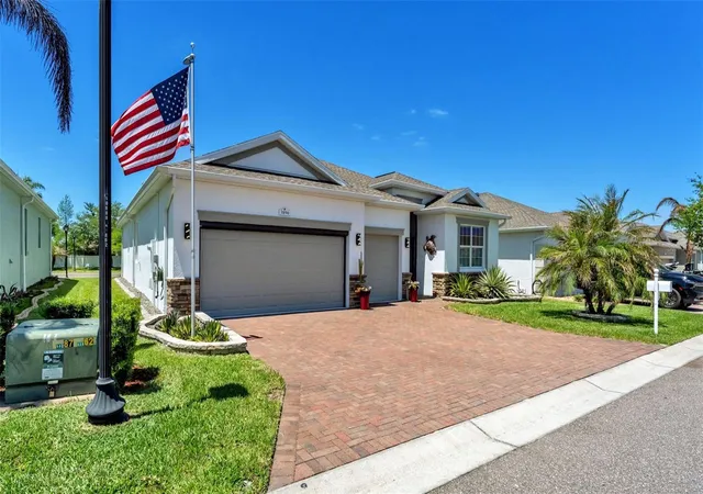 2nd image of 3890 Bedford Ave, Winter Haven, FL 33884 | MLS# L4961088