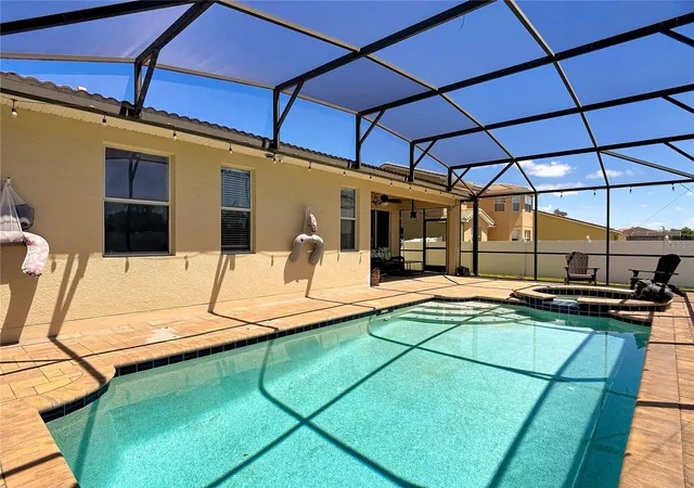 Photo 3 of Single family home for sale at 3843 Golden Knot Dr, Kissimmee, FL 34746 | MLS# S5147803 | Listing updated on 2026-09-01