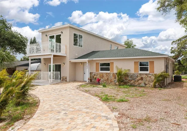 1st image of 743 Bayshore Dr, Tarpon Springs, FL 34689 | MLS# W7884829