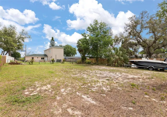 35th image of 743 Bayshore Dr, Tarpon Springs, FL 34689 | MLS# W7884829