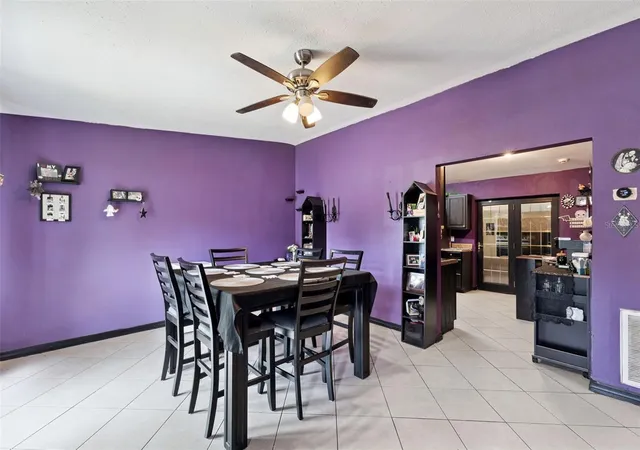 Photo 3 of Single family home for sale at 6204 Oakcrest Cir, Orlando, FL 32808 | MLS# O6398995 | Listing updated on 2026-10-16