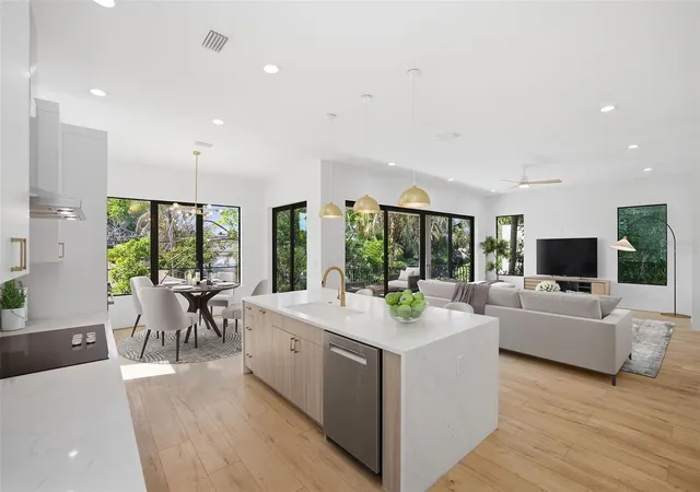 Photo 3 of Single family home for sale at 1943 Shore Acres Blvd Ne, Saint Petersburg, FL 33703 | MLS# TB8497542 | Listing updated on 2026-10-21