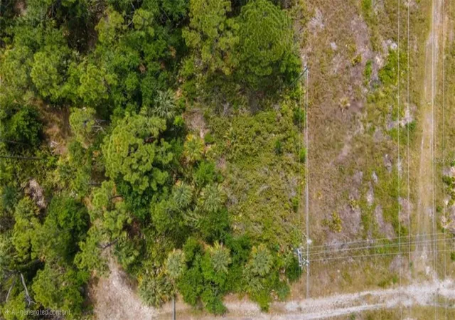 4th image of 925 Indian Creek Ln, Punta Gorda, FL 33982 | MLS# C7524823