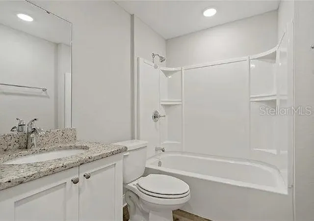 Photo 4 of Single family home for sale at 800 Ware Ave NE, Winter Haven, FL 33881 | MLS# O6399008 | Listing updated on 2026-06-29
