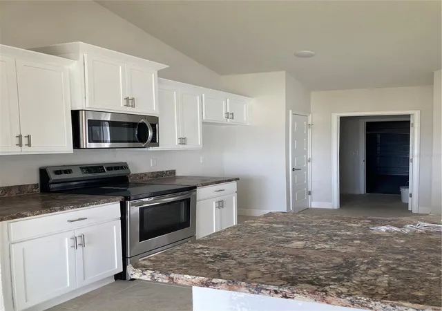 Photo 3 of Sale Pending at 12609 NE 48th Street, Oxford, FL 34484 | MLS# OM722771 | Listing updated on 2026-09-21