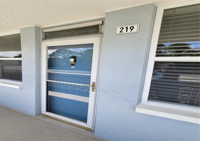 Homes for sale in ST PETERSBURG, FL | 4720 Locust St Ne, ST PETERSBURG, FL 33703