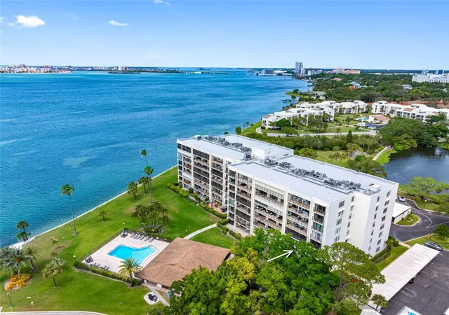 2nd image of 100 Oakmont Ln #203, Belleair, FL 33756 | MLS# TB8497598