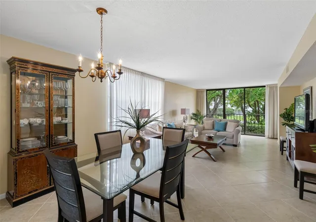4th image of 100 Oakmont Ln #203, Belleair, FL 33756 | MLS# TB8497598