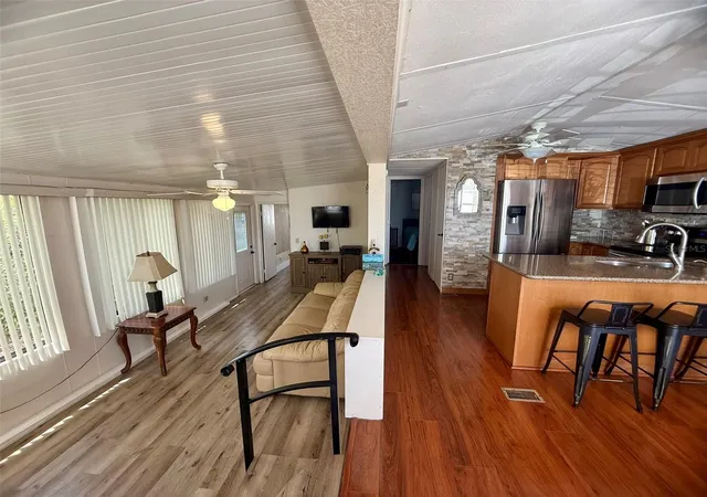 4th image of 205 Pansy St, Davenport, FL 33837 | MLS# P4938448