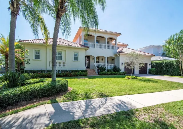 Photo 2 of Single family home for sale at 2212 S Occident St, Tampa, FL 33629 | MLS# TB8497618 | Listing updated on 2026-08-29