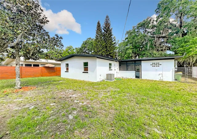 17th image of 3204 Indian Dr, Belle Isle, FL 32812 | MLS# O6399086