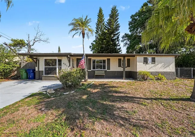 Homes for sale in Tampa, FL | 4015 W Land Ave, Tampa, FL 33616 | MLS# TB8497662