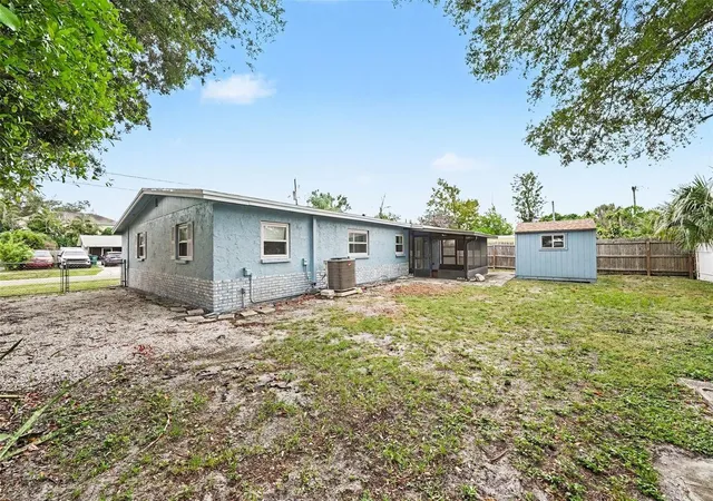 30th image of 4015 W Land Ave, Tampa, FL 33616 | MLS# TB8497662