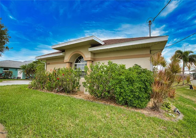 Homes for sale in Rotonda West, FL | 138 Broadmoor Ln, Rotonda West, FL 33947 | MLS# D6147056