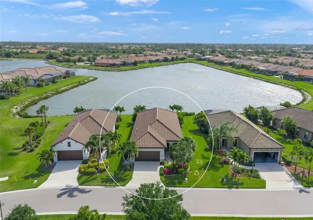 Photo 2 of Single family home for sale at 215 Cassano Dr, Nokomis, FL 34275 | MLS# A4690049 | Listing updated on 2026-09-07
