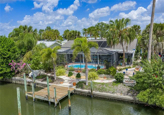 1st image of 906 Sago Palm Wy, Apollo Beach, FL 33572 | MLS# TB8497725