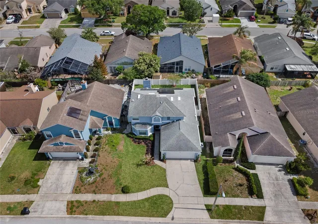Homes for sale in Lake Mary, FL | 353 Lakebreeze Cir, Lake Mary, FL 32746 | MLS# O6399208