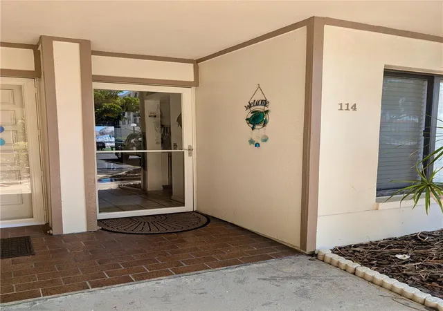 Photo 2 of Condo for sale at 6218 Palma Del Mar Blvd S #114, Saint Petersburg, FL 33715 | MLS# TB8497786 | Listing updated on 2026-09-13