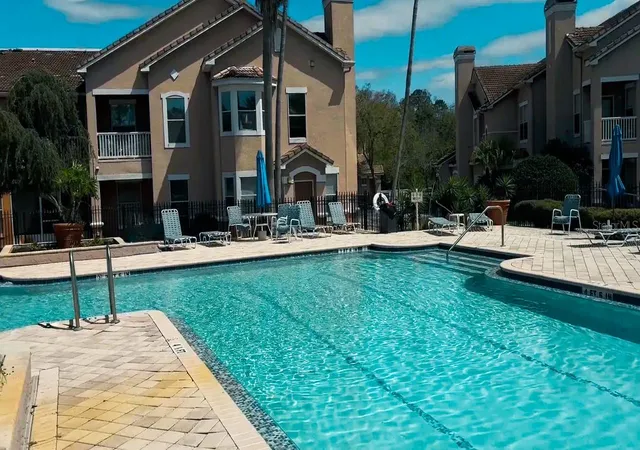 2nd image of 10431 Villa Vw Cir, TAMPA, FL 33647