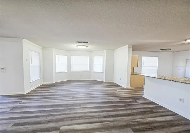 4th image of 10431 Villa Vw Cir, TAMPA, FL 33647