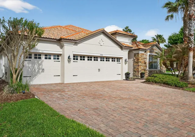 Photo 3 of Single family home for sale at 1300 Gleneagles Ln, Davenport, FL 33896 | MLS# O6399252 | Listing updated on 2026-09-20