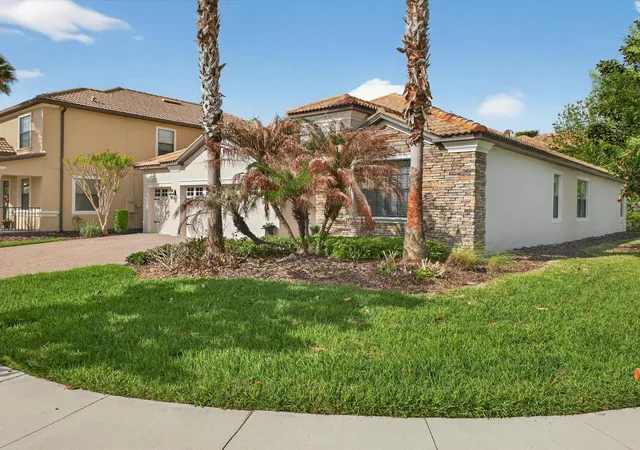 Homes for sale in Davenport, FL | 1300 Gleneagles Ln, Davenport, FL 33896 | MLS# O6399252