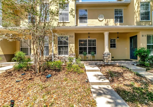 Homes for sale in Valrico, FL | 213 Draw Bridge Ln, Valrico, FL 33594 | MLS# TB8497846