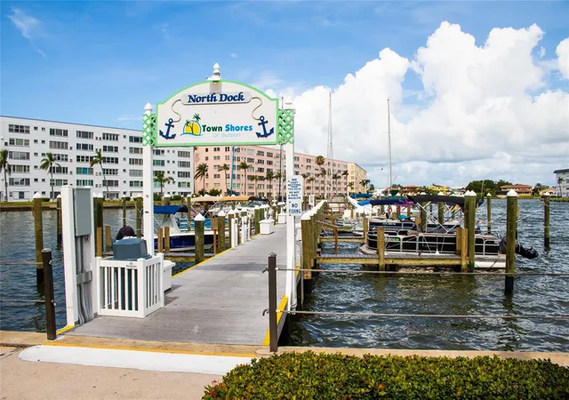 36th image of 5980 Shore Blvd S #405, Gulfport, FL 33707 | MLS# TB8497860