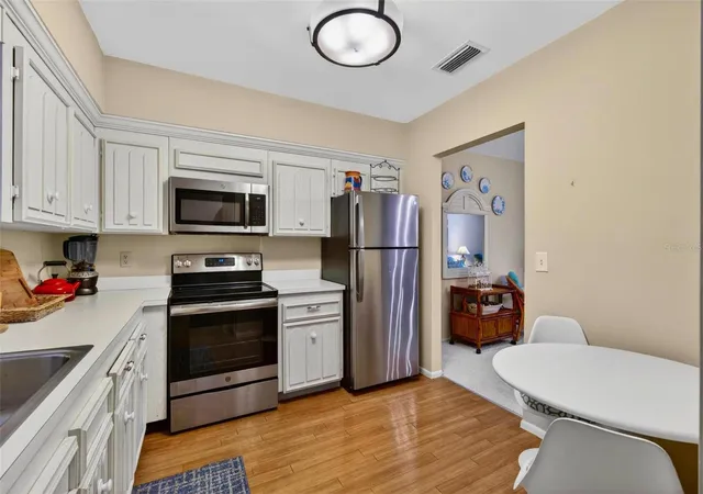 4th image of 701 Poinsettia Rd #308, Belleair, FL 33756 | MLS# TB8497878