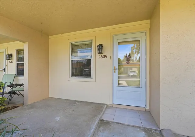 3rd image of 2609 Woodgate Ln, SARASOTA, FL 34231