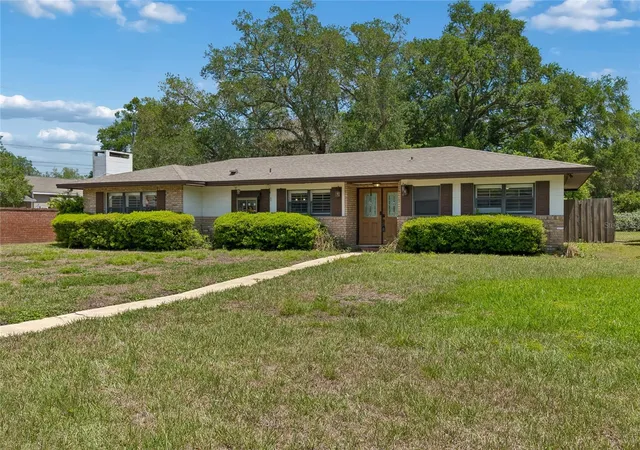 Photo 3 of Single family home for sale at 4801 Big Oaks Ln, Orlando, FL 32806 | MLS# O6399271 | Listing updated on 2026-08-27